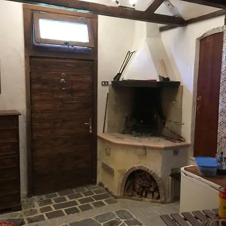 Medieval Village House 別荘